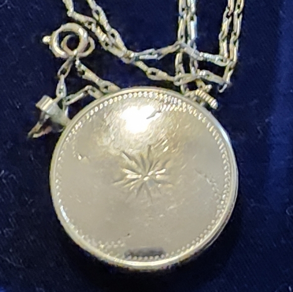 Vintage Dominion 17jewel pendant watch - Picture 4 of 4